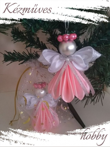 Quilling ajándék - Karácsonyfa dísz - Angyalka színes ruhás - Karácsonyfa dísz