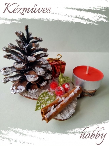 Quilling ajándék - Karácsonyi asztaldísz - Ovális táblás - Karácsonyi asztaldísz (piros - arany)