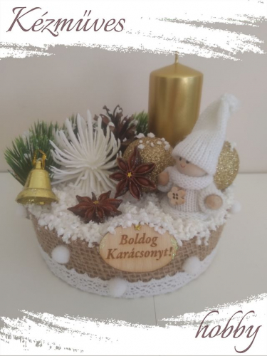 Quilling ajándék - Karácsonyi asztaldísz - Hópihe (arany) - Karácsonyi asztaldísz