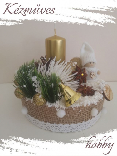 Quilling ajándék - Karácsonyi asztaldísz - Hópihe (arany) - Karácsonyi asztaldísz