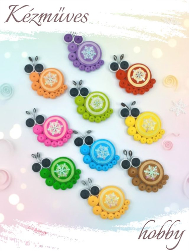 Quilling ajándék - Hűtőmágnes - Színes csigák hópehely mintával hűtőmágnes - Quilling hűtőmágnes