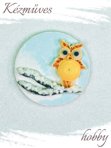 Quilling ajándék - Hűtőmágnes - 2 évszak Uhu bagoly hűtőmágnes (sárga) - Quilling Hűtőmágnes