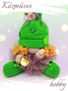 Quilling ajándék - Manók - A Szerencsehozó lány Manó (mályva) - Manók